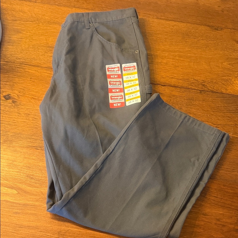 Wrangler Men's Charcoal Chinos